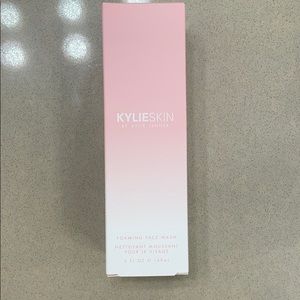 Kylie Skin Foaming Face Wash